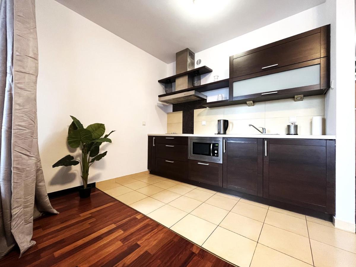 Jagielly Apartment ~ Self Check-In 24H ~ Parking & Lift Breslau Exterior foto