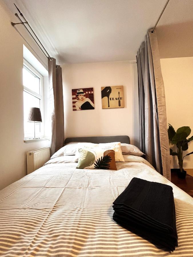 Jagielly Apartment ~ Self Check-In 24H ~ Parking & Lift Breslau Exterior foto